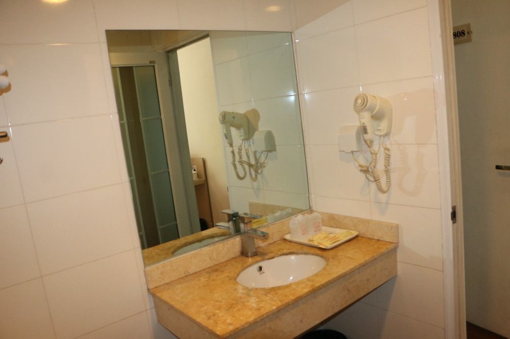 Yixin Business Hotel Quảng Châu Ngoại thất bức ảnh